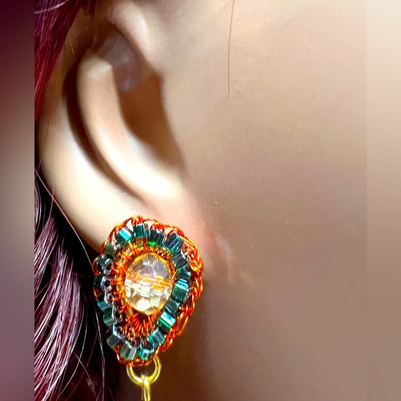 Lavish NWT Rust & Gold Tone Hand Crocheted Beaded Drop Post Earrings (J055) - Picture 4 of 9